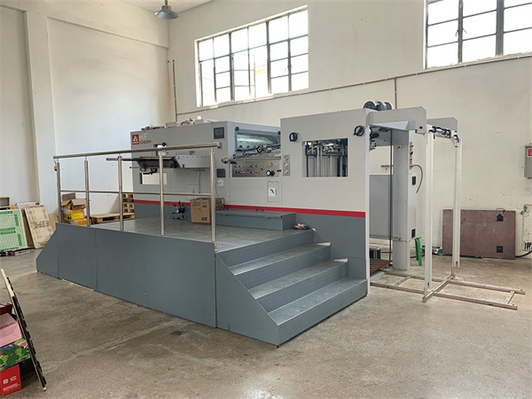 模切機設(she)備