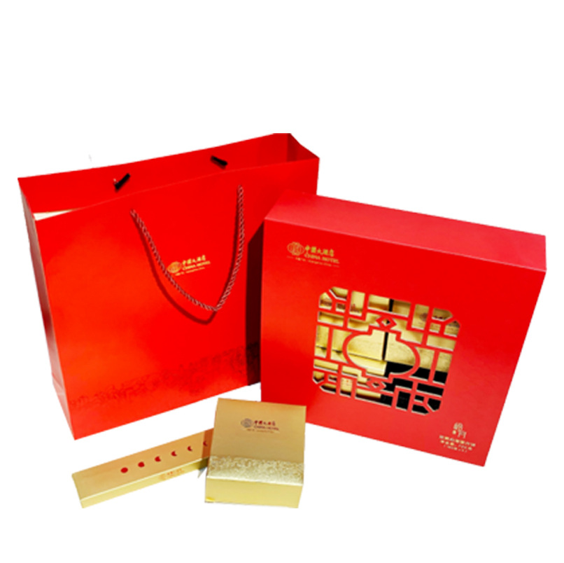 中國(guó)風镂空中(zhōng)秋月餅包(bāo)裝盒高檔(dang)輕奢天地(dì)蓋盒子蛋(dàn)黃酥糕點(diǎn)手提禮盒(hé)